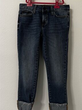 Dark Wash Women’s cropped Jeans - Girlfriend Jean Fit